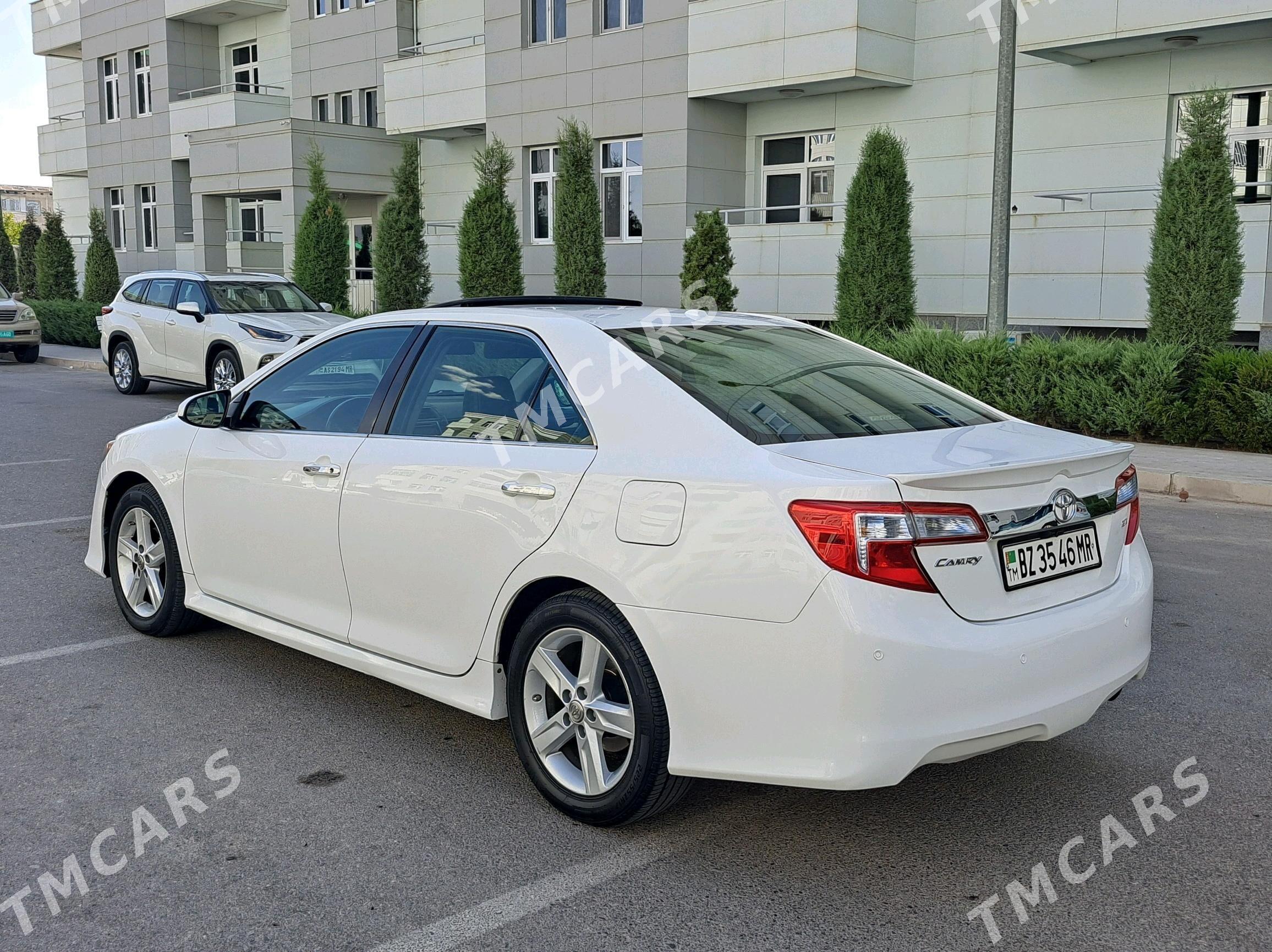 Toyota Camry 2012 - 230 000 TMT - Мары - img 4