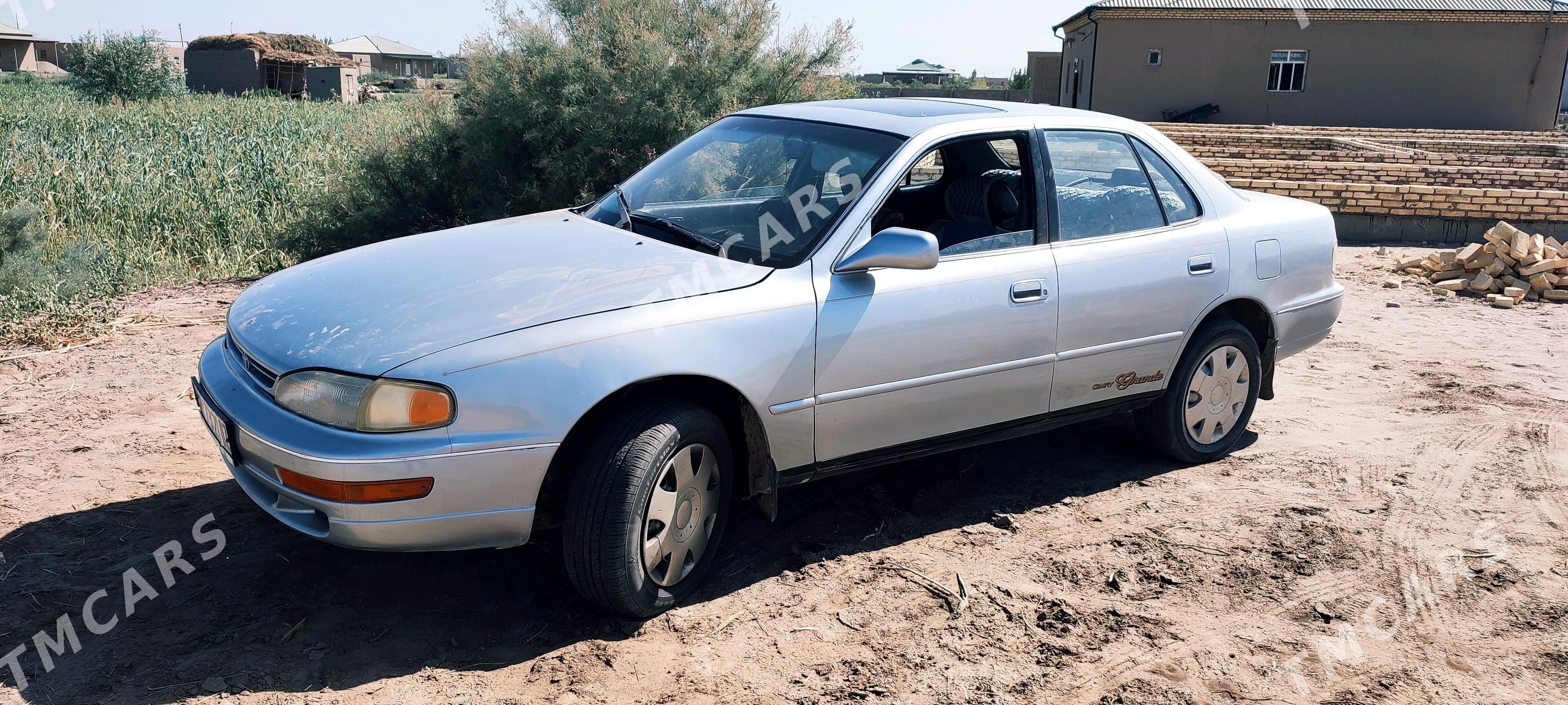 Toyota Camry 1994 - 90 000 TMT - Гурбансолтан Едже - img 4