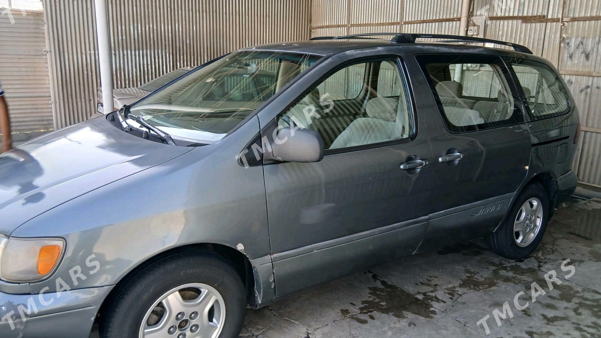 Toyota Sienna 1999 - 130 000 TMT - Векильбазар - img 5