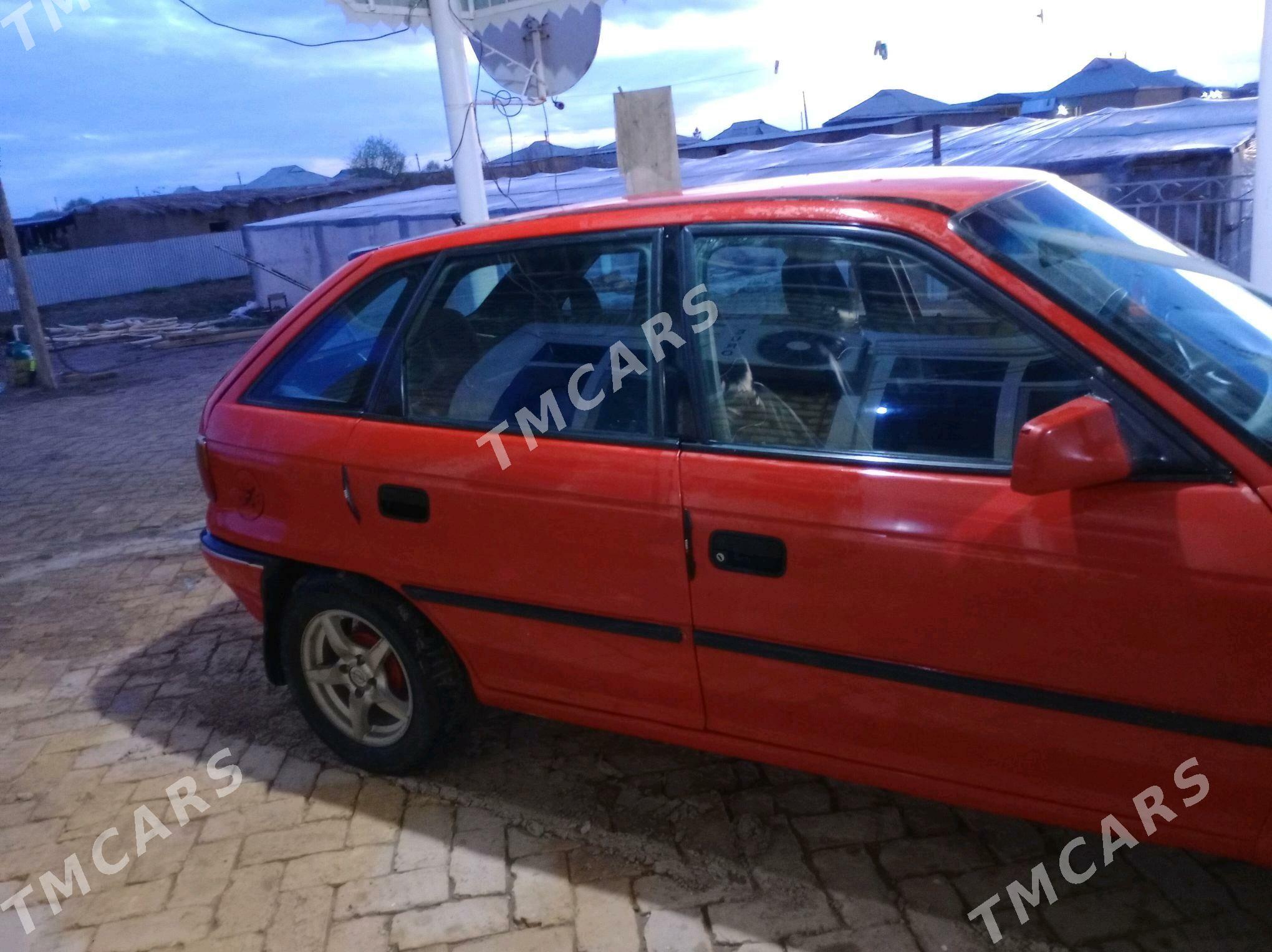 Opel Astra 1993 - 30 000 TMT - Ýolöten - img 4