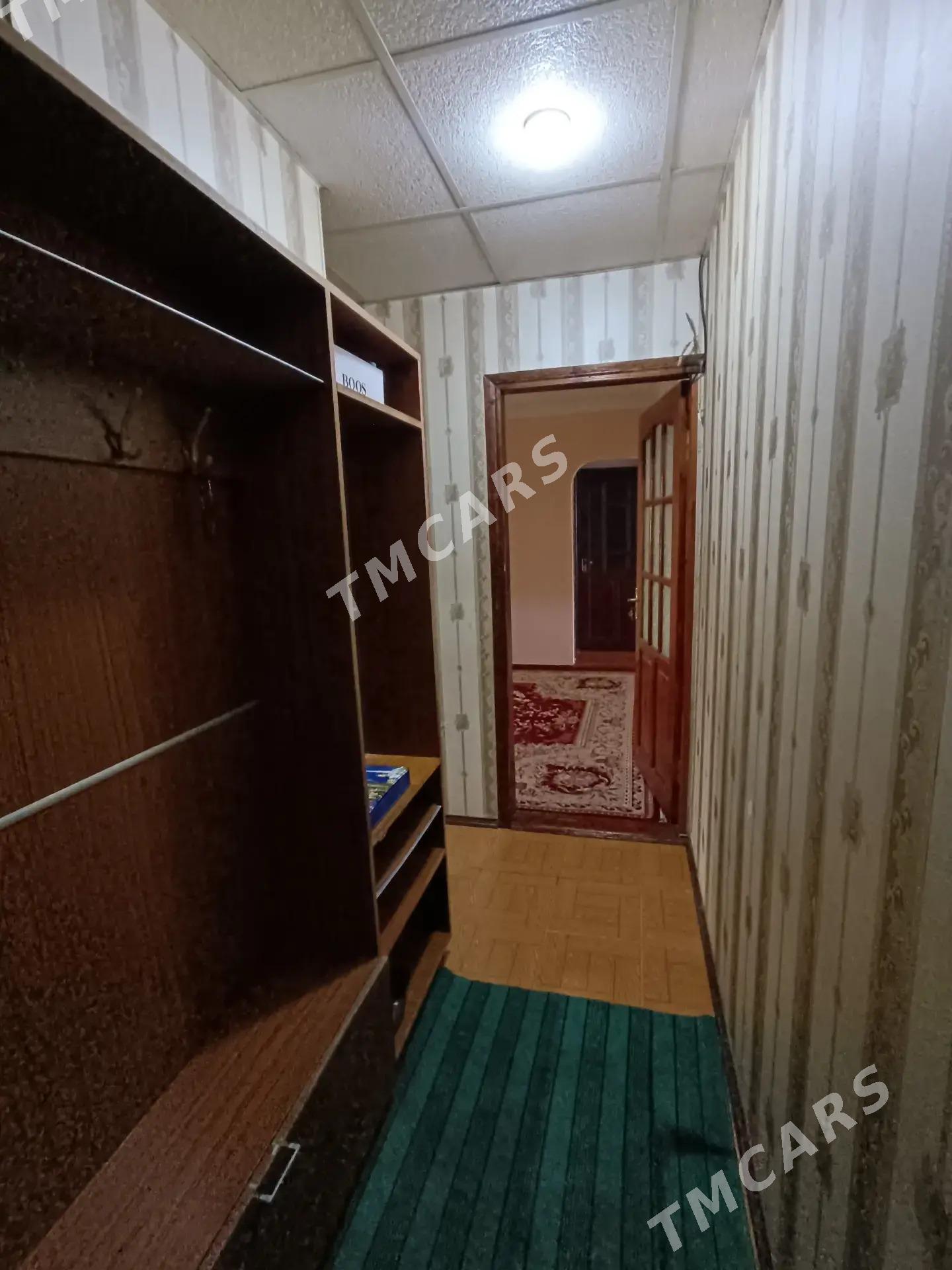 3 ком.кв.,на 3 этаже, 11 микр. - 11 мкр - img 4
