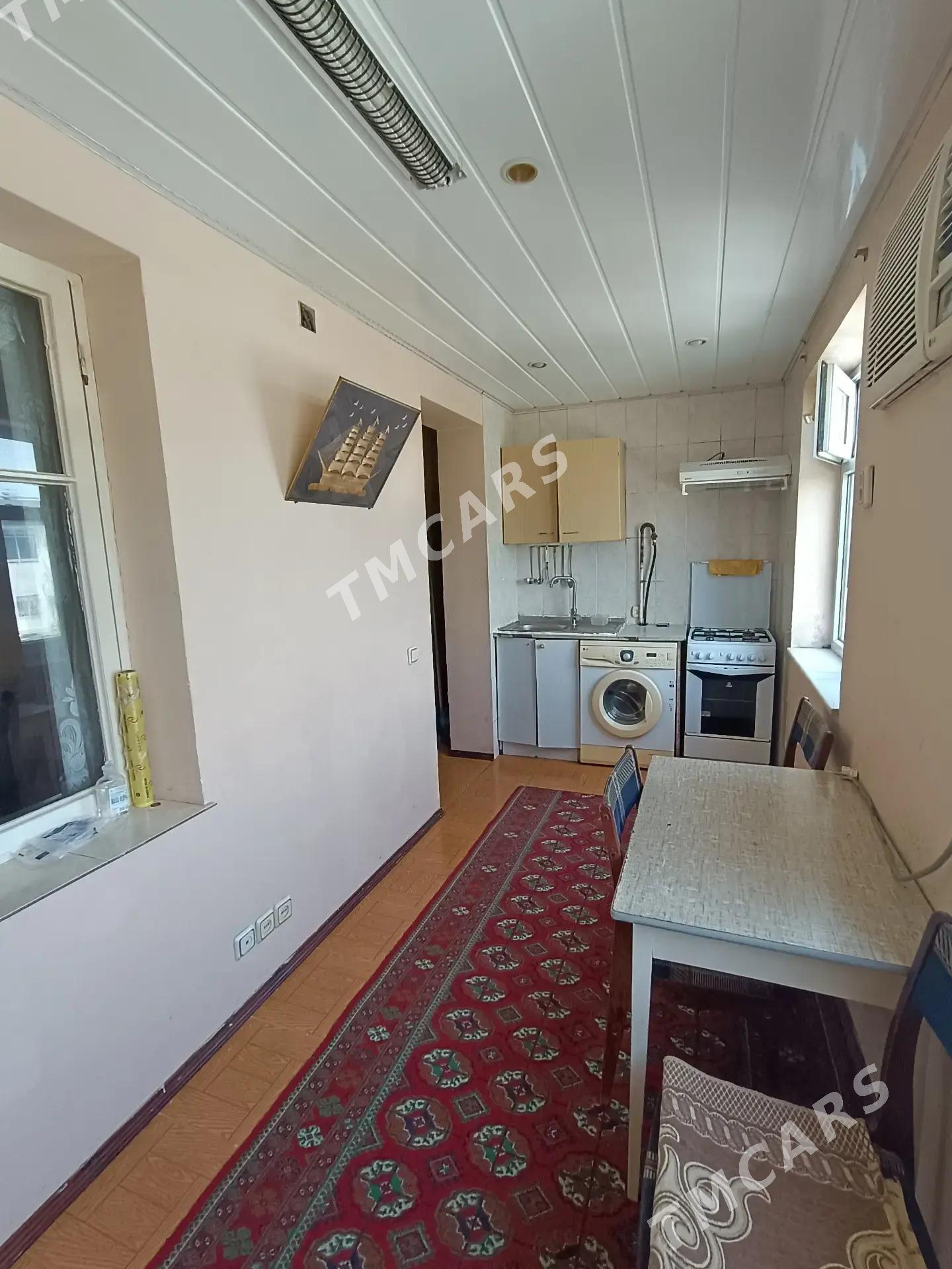 3 ком.кв.,на 3 этаже, 11 микр. - 11 мкр - img 6
