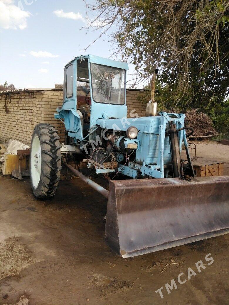 MTZ T-28 1990 - 50 000 TMT - Çärjew - img 2