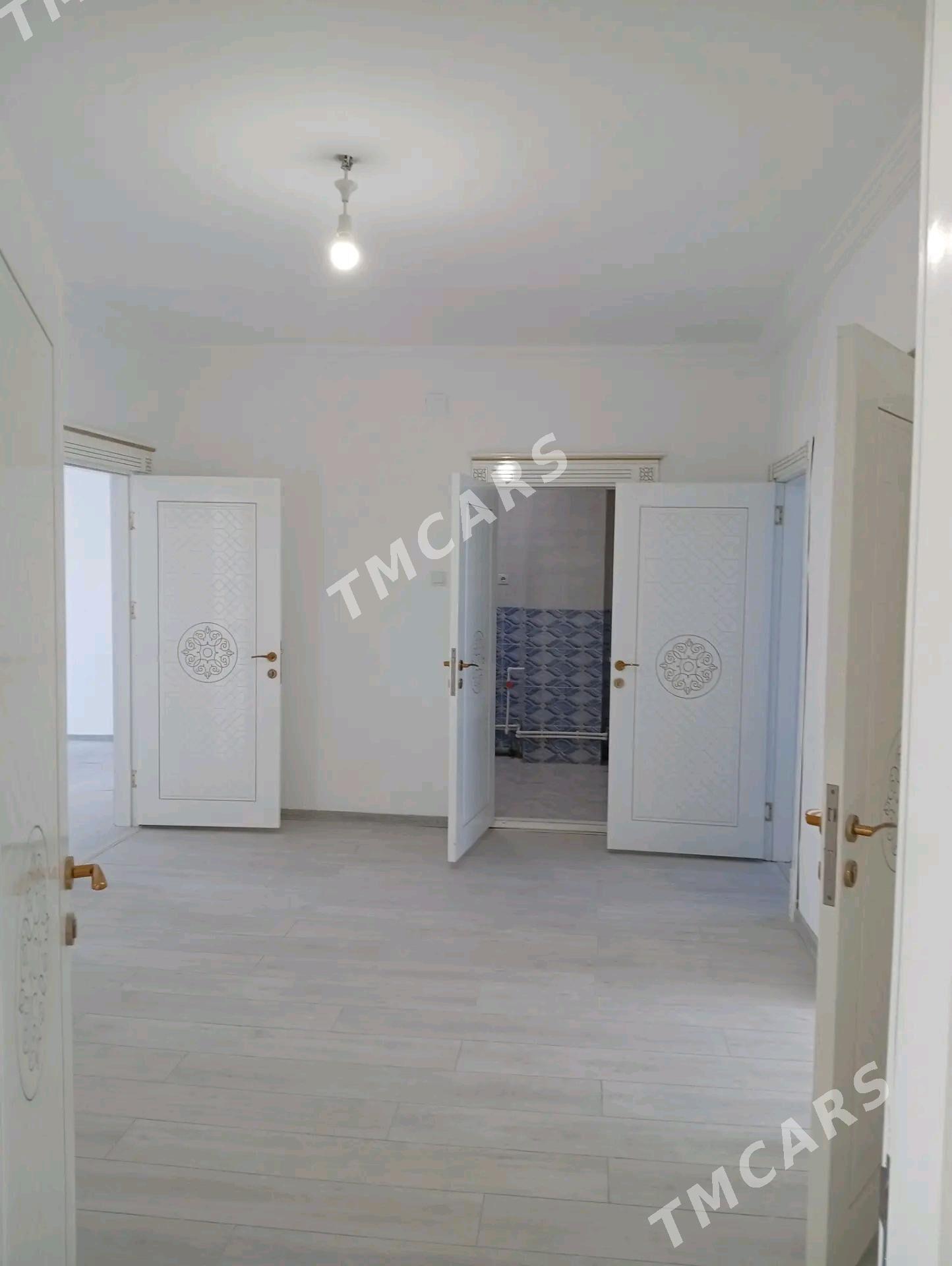 4 КОМНАТ 4 ЭТАЖ 40 ДОМ - Türkmenabat - img 3
