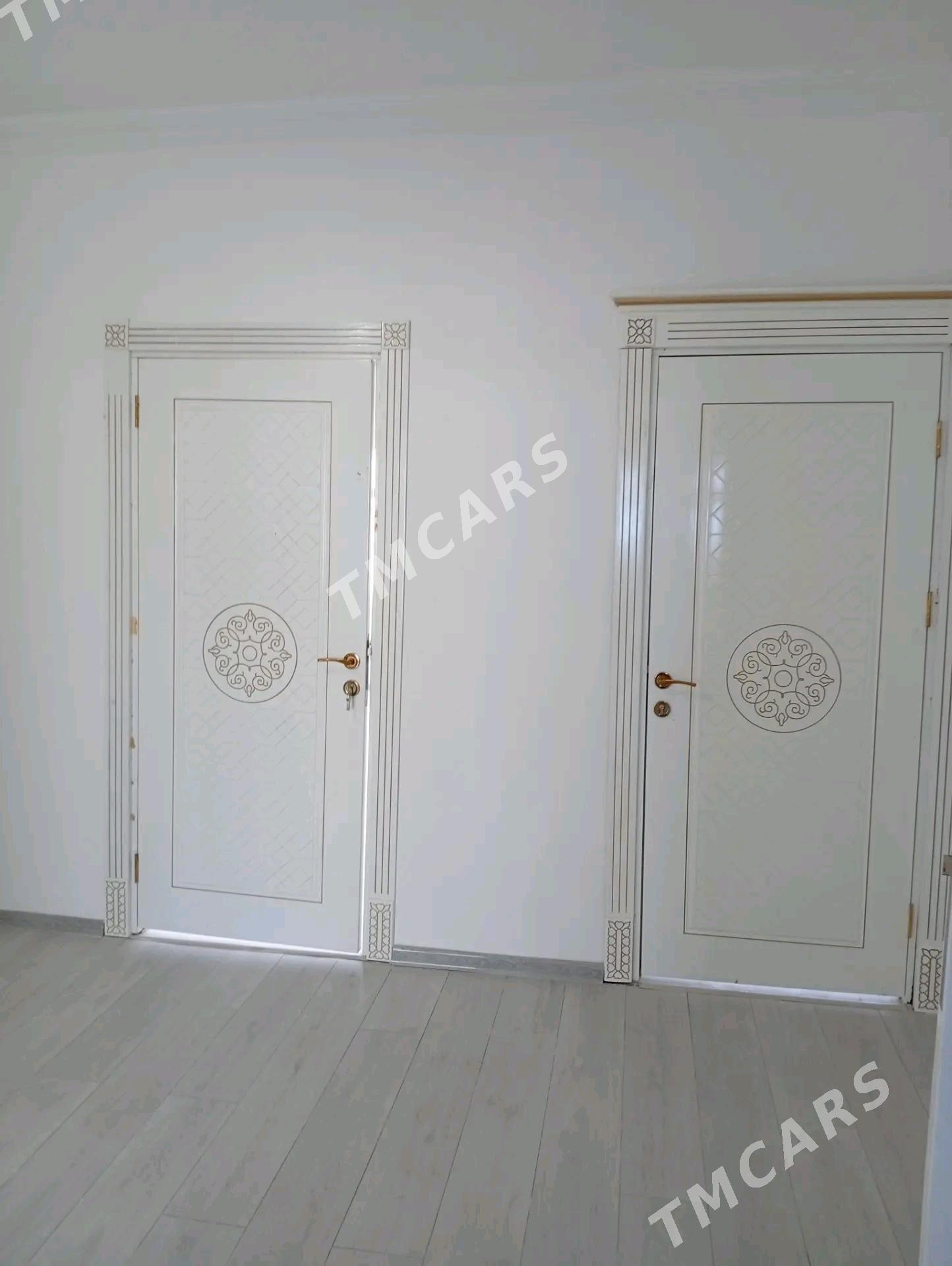 4 КОМНАТ 4 ЭТАЖ 40 ДОМ - Türkmenabat - img 4