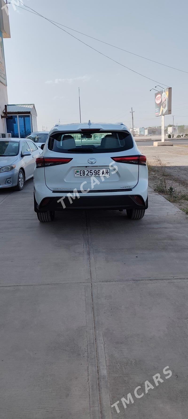 Toyota Highlander 2020 - 560 000 TMT - Tejen - img 3