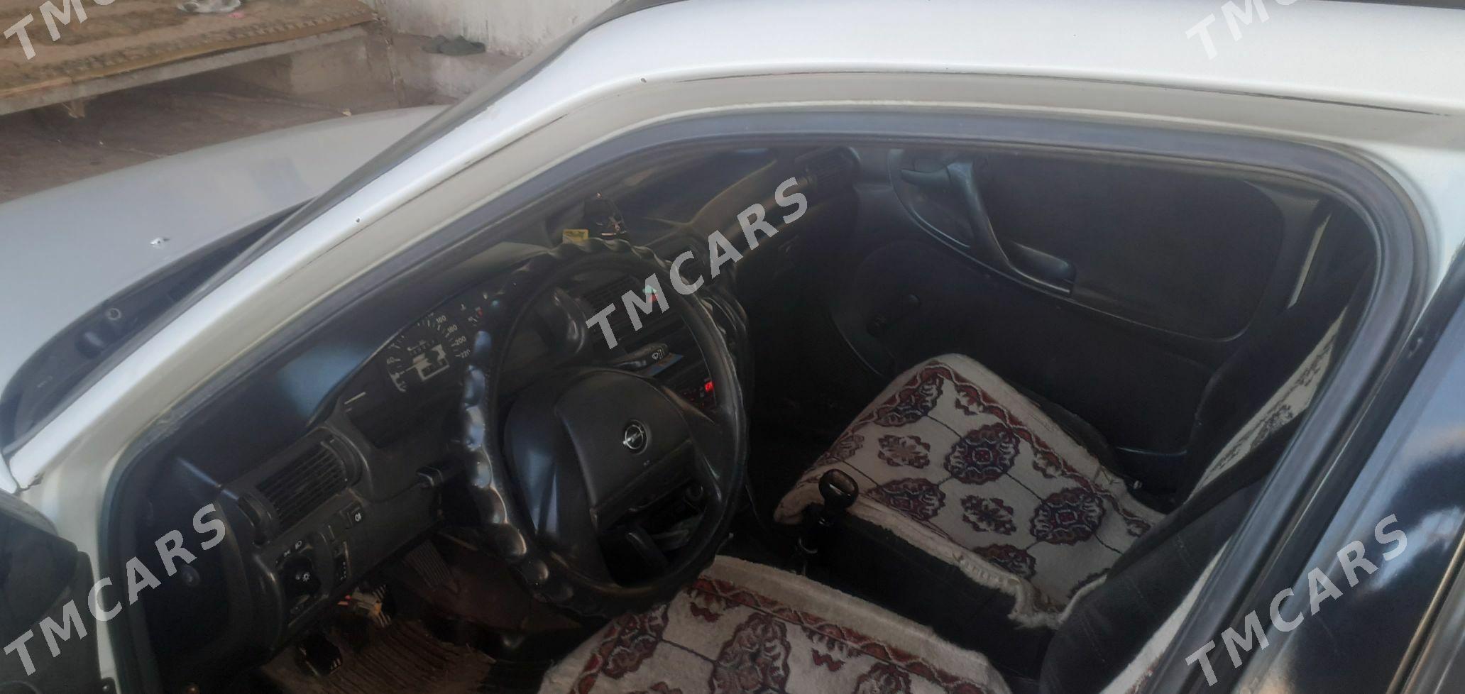 Opel Astra 1993 - 21 000 TMT - Mary - img 4