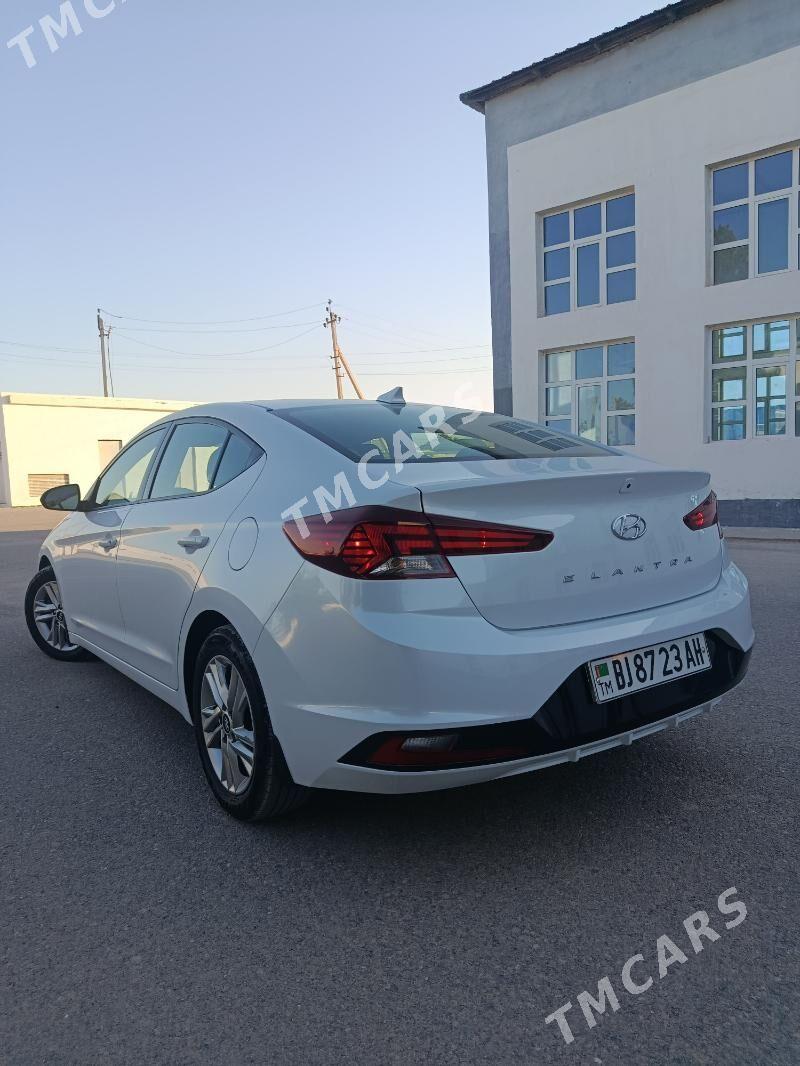 Hyundai Elantra 2020 - 210 000 TMT - Kaka - img 4