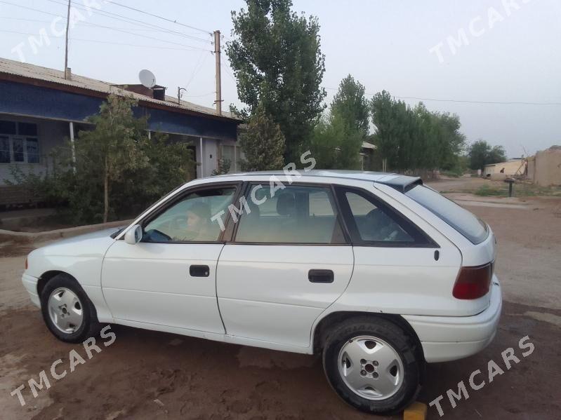 Opel Astra 1992 - 24 000 TMT - Gubadag - img 2