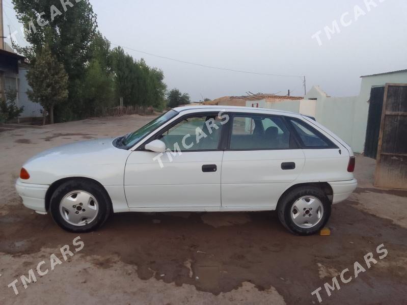 Opel Astra 1992 - 24 000 TMT - Gubadag - img 8