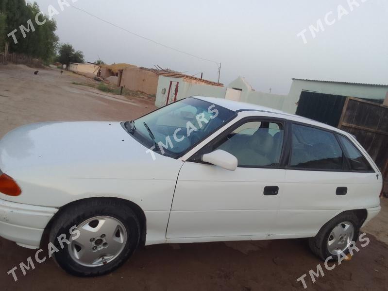 Opel Astra 1992 - 24 000 TMT - Gubadag - img 5