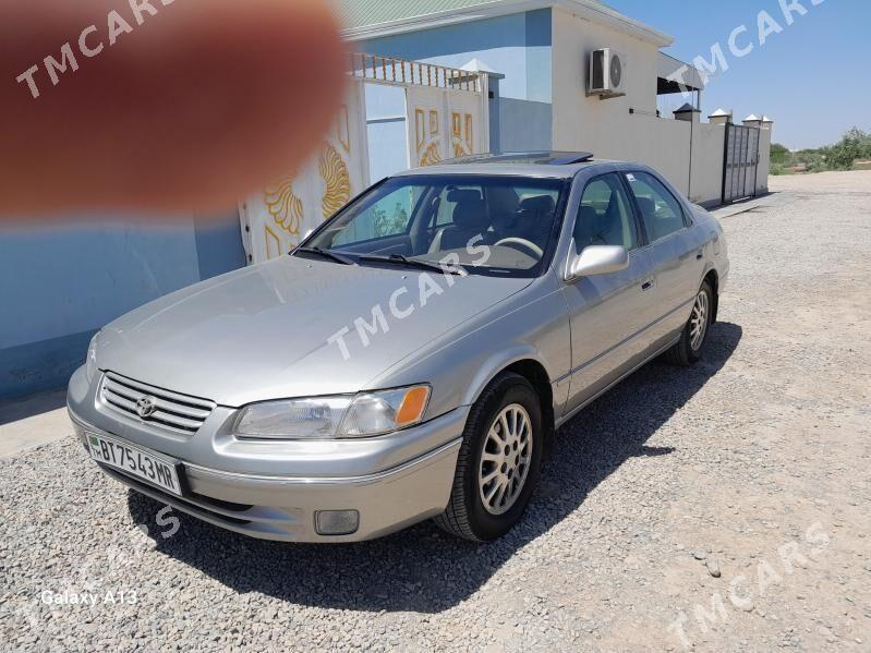 Toyota Camry 1998 - 140 000 TMT - Мары - img 3