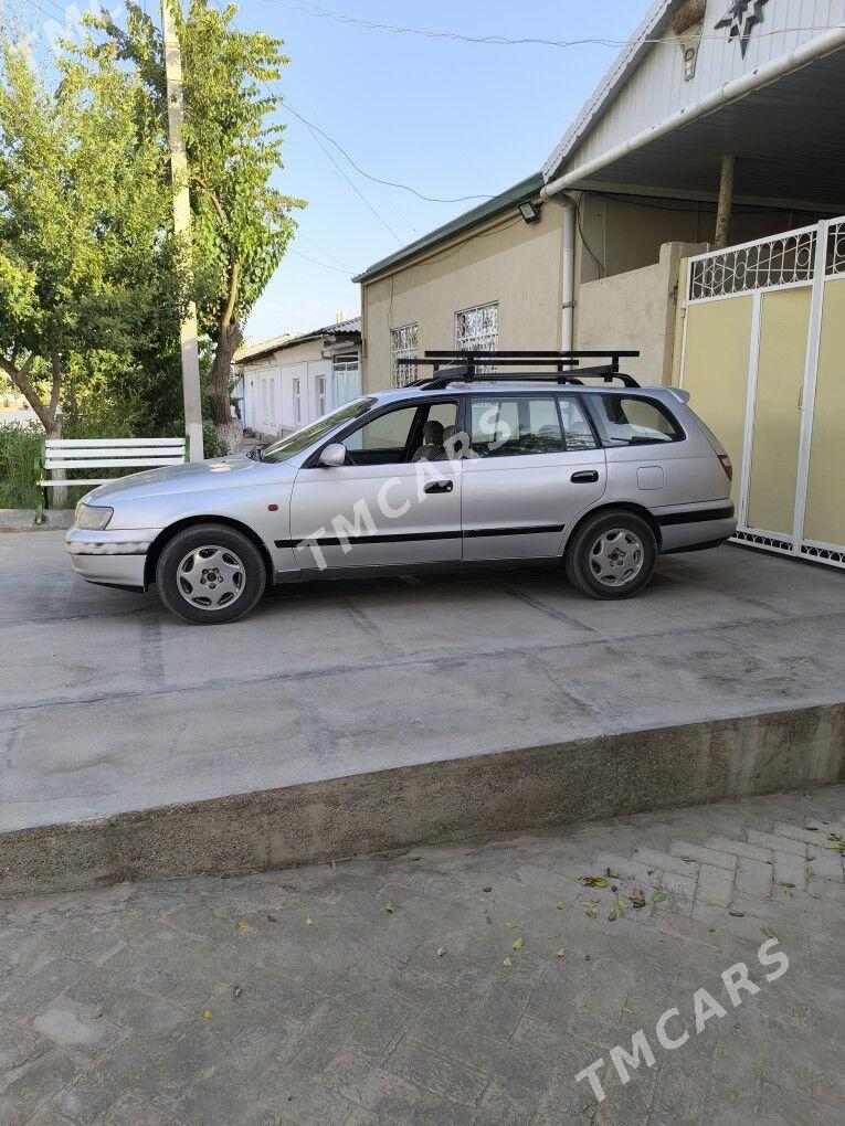 Toyota Carina 1997 - 70 000 TMT - Байрамали - img 4