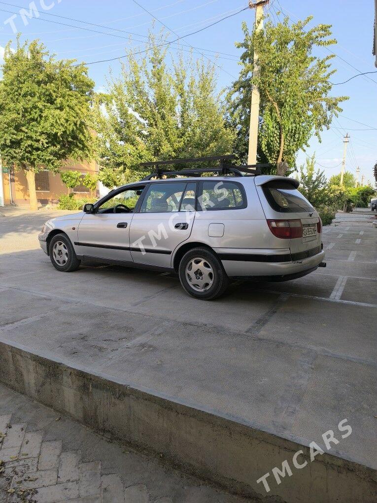 Toyota Carina 1997 - 70 000 TMT - Байрамали - img 3