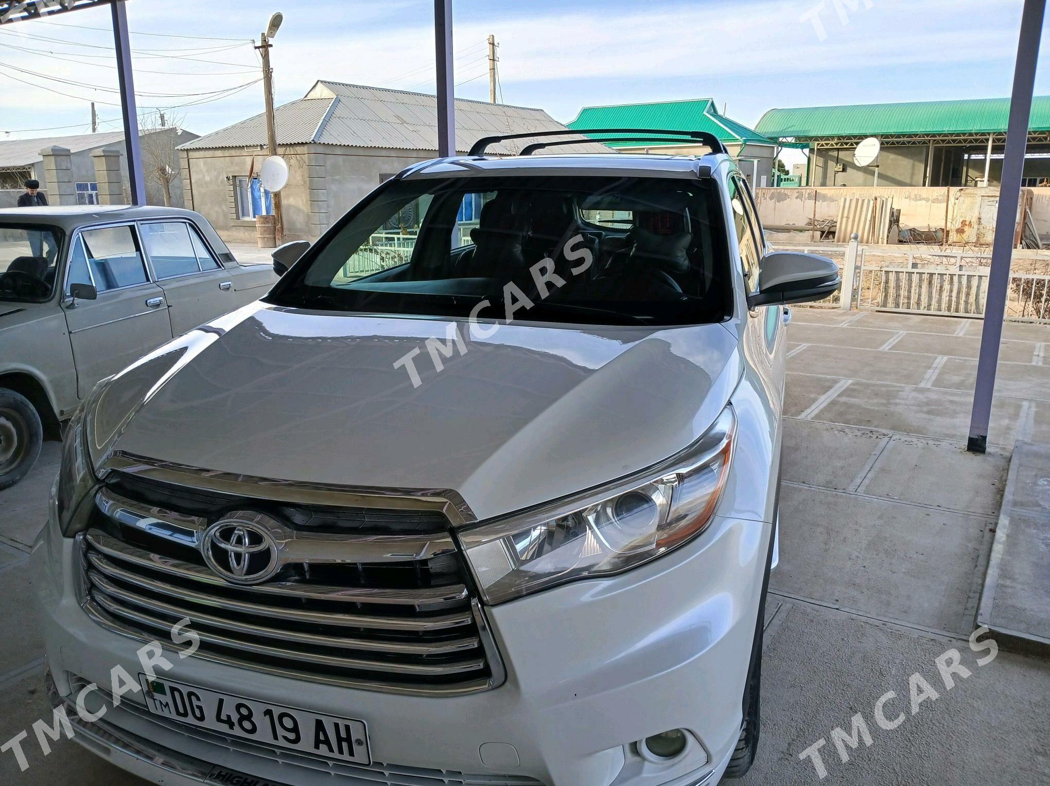 Toyota Highlander 2016 - 420 000 TMT - Теджен - img 2