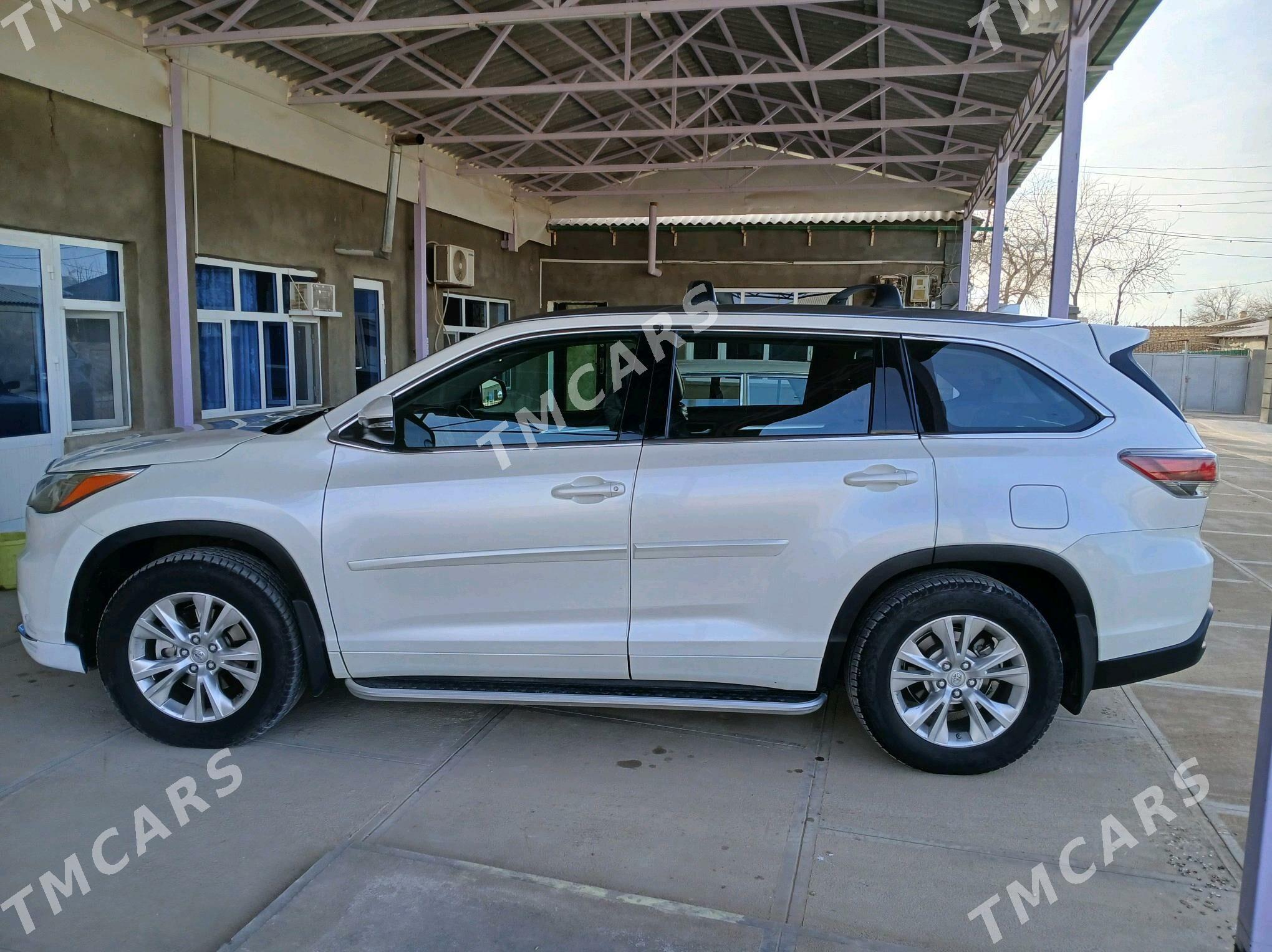 Toyota Highlander 2016 - 420 000 TMT - Теджен - img 4