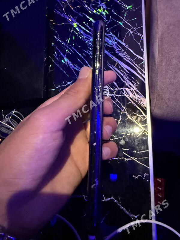 iPhone - Moskowskiý köç. (10 ýyl abadançylyk şaýoly) - img 3