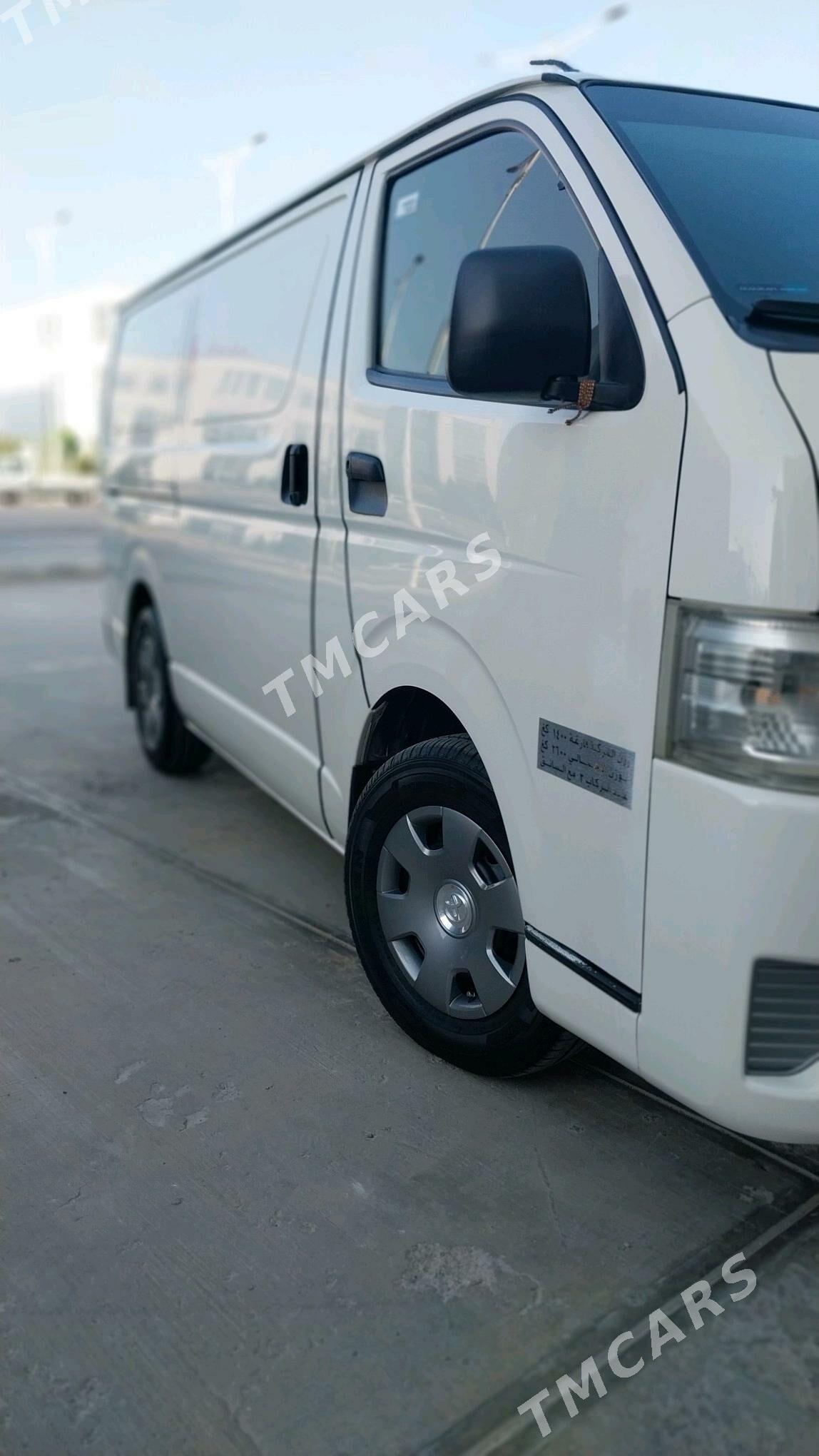 Toyota Hiace 2016 - 370 000 TMT - 15-й этап - img 1