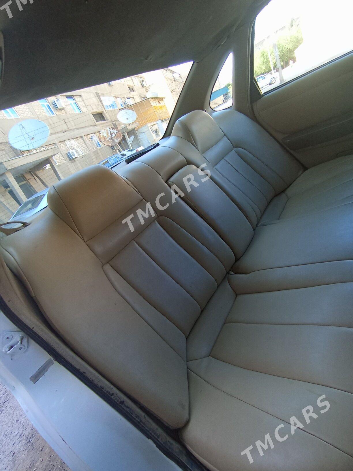 Toyota Avalon 1998 - 110 000 TMT - Sarahs - img 1