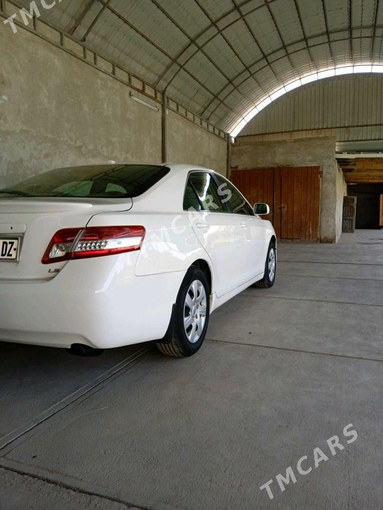 Toyota Camry 2010 - 210 000 TMT - Акдепе - img 6