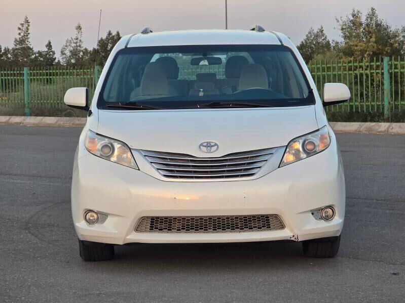 Toyota Sienna 2011 - 265 000 TMT - "Алтын Асыр" Гундогар базары ( Толкучка) - img 1