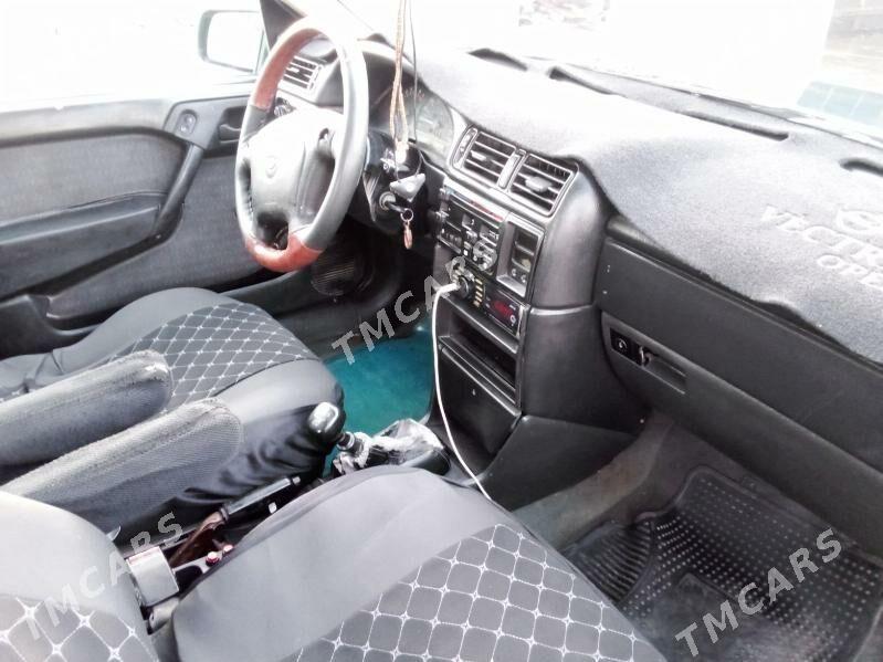 Opel Vectra 1995 - 35 000 TMT - Мары - img 1