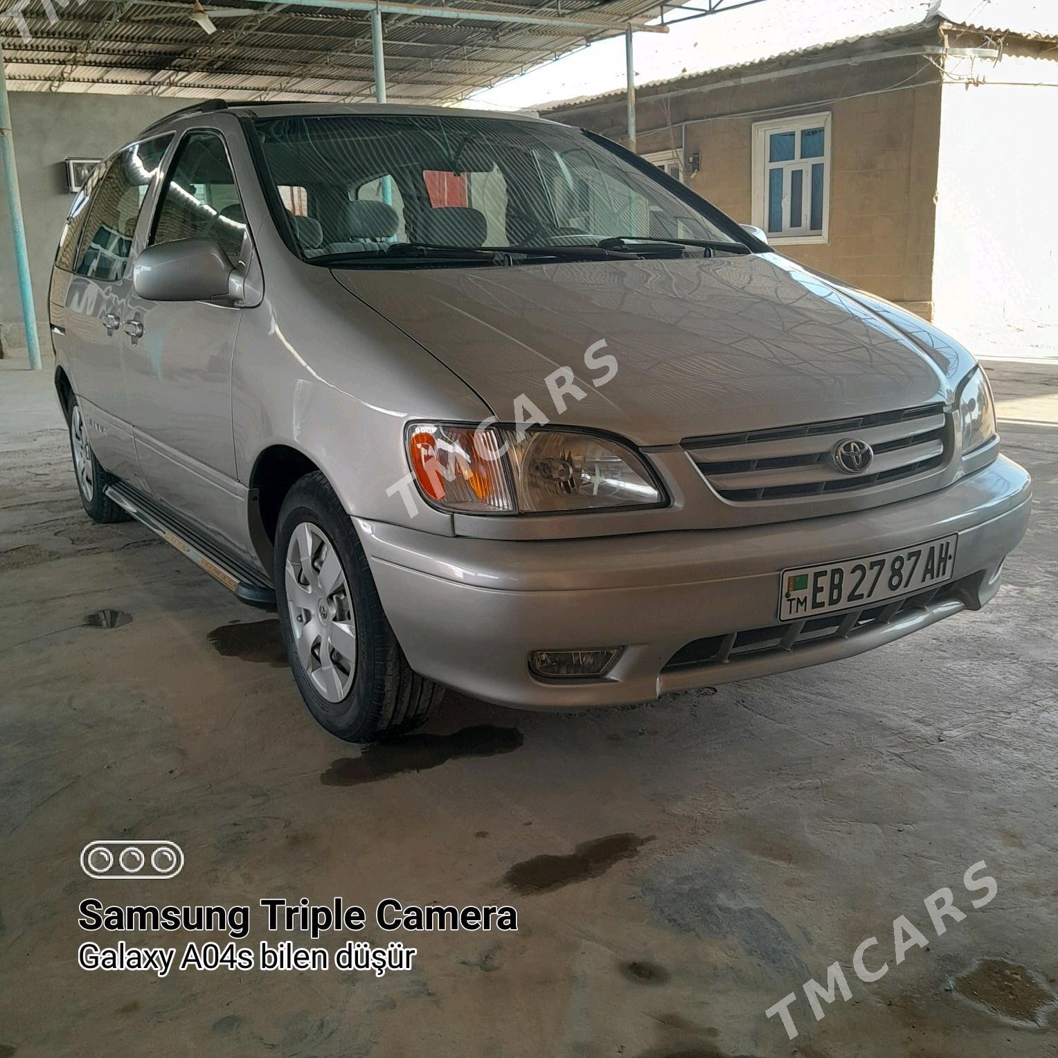 Toyota Sienna 2002 - 190 000 TMT - Tejen - img 2