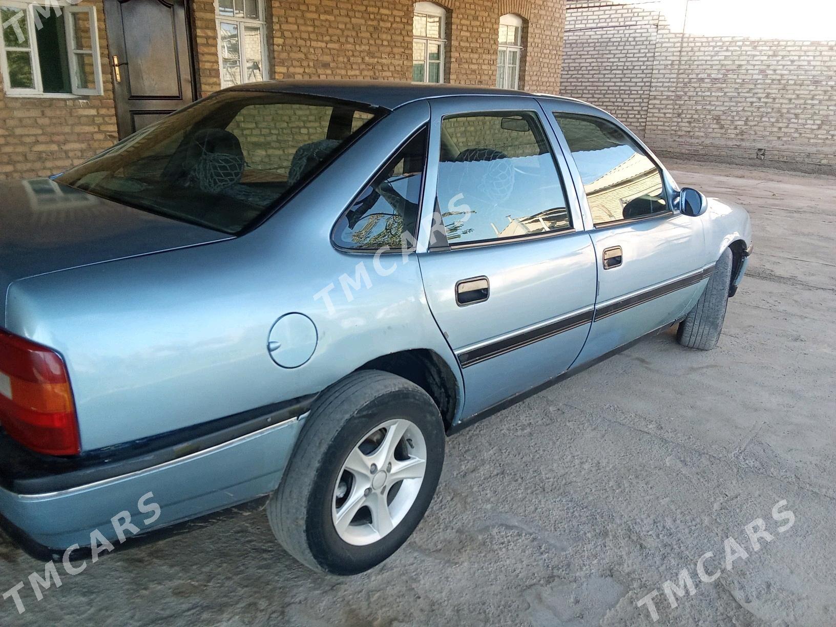 Opel Vectra 1990 - 30 000 TMT - Мары - img 7