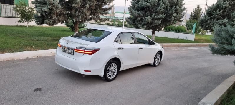 Toyota Corolla 2018 - 240 000 TMT - Aşgabat - img 3
