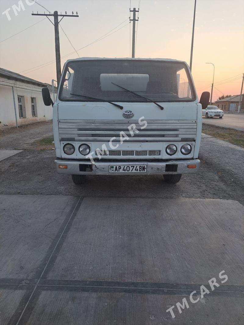 Mitsubishi Canter 1999 - 60 000 TMT - Gyzylarbat - img 4