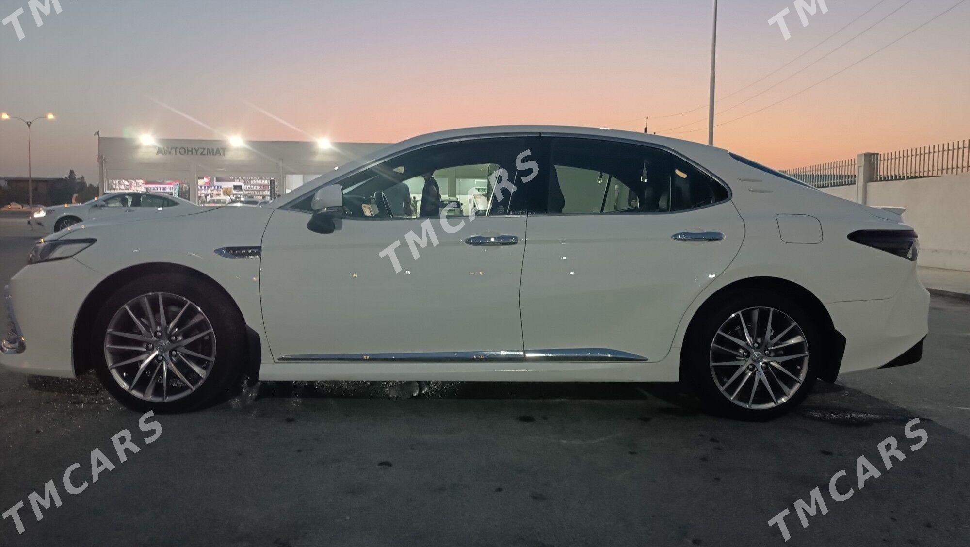 Toyota Camry 2022 - 240 000 TMT - Ашхабад - img 2