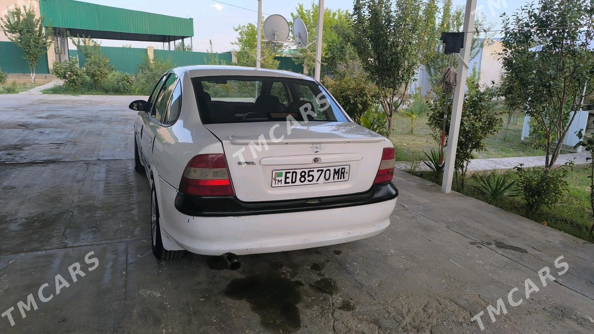 Opel Vectra 1998 - 34 000 TMT - Мары - img 4