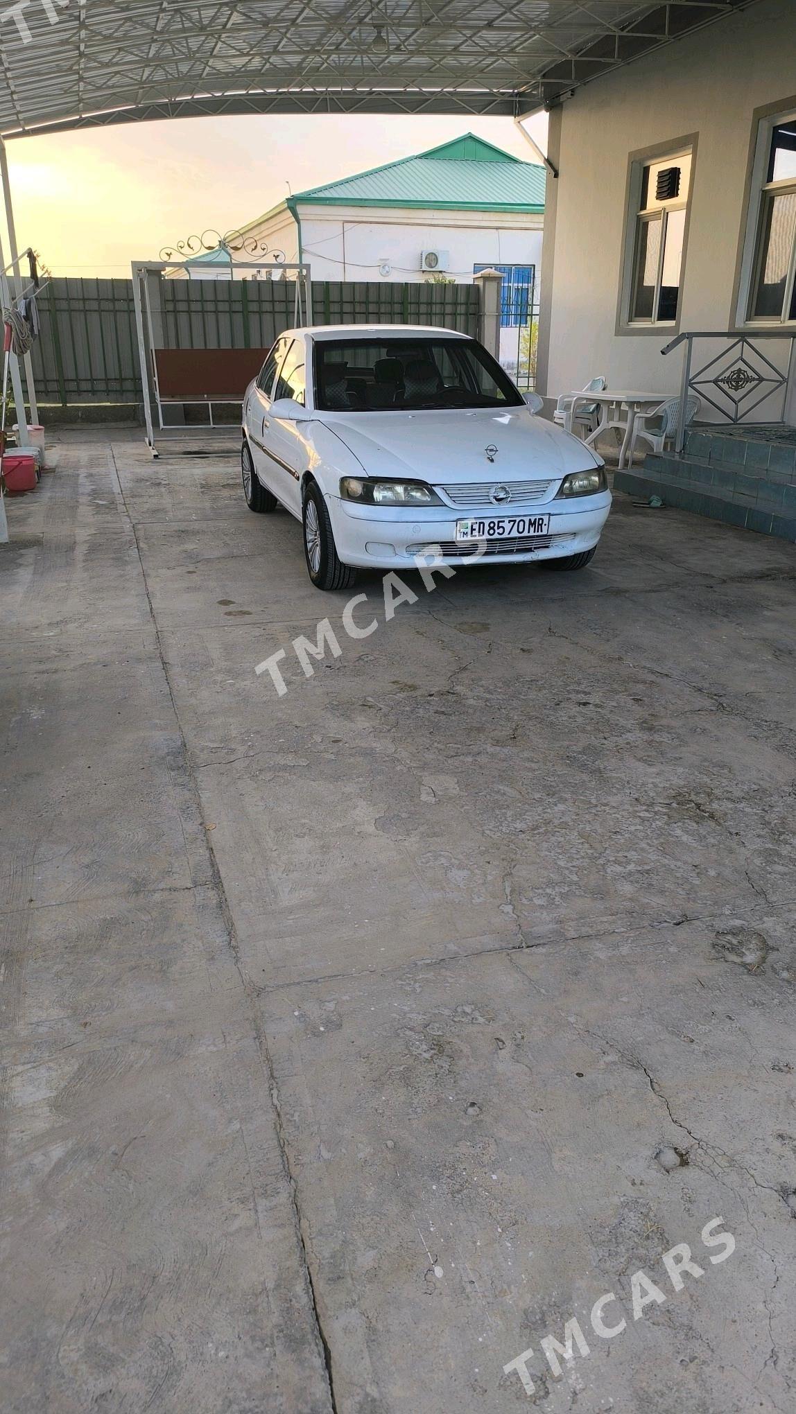 Opel Vectra 1998 - 34 000 TMT - Мары - img 2