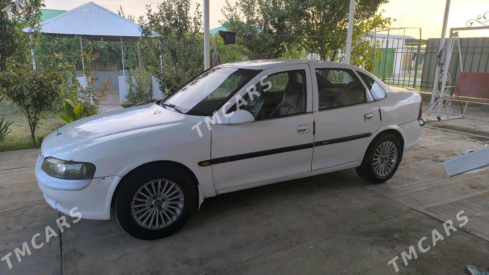 Opel Vectra 1998 - 34 000 TMT - Мары - img 3