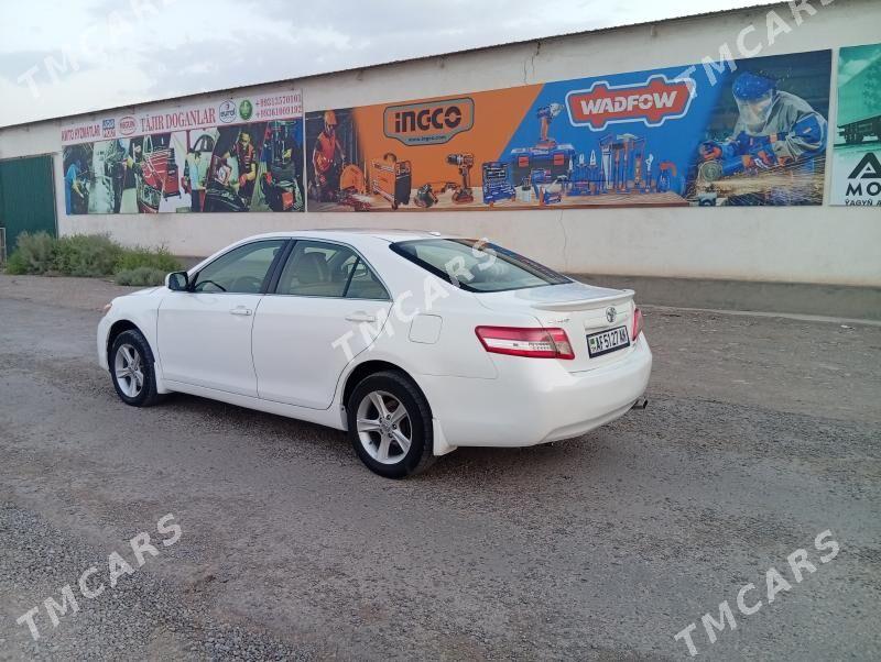 Toyota Camry 2010 - 132 000 TMT - Теджен - img 5