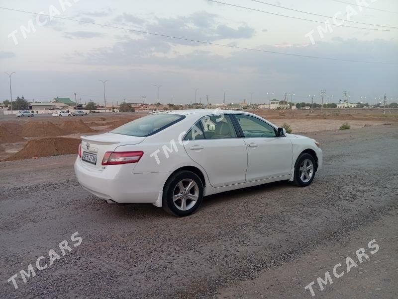 Toyota Camry 2010 - 132 000 TMT - Теджен - img 3
