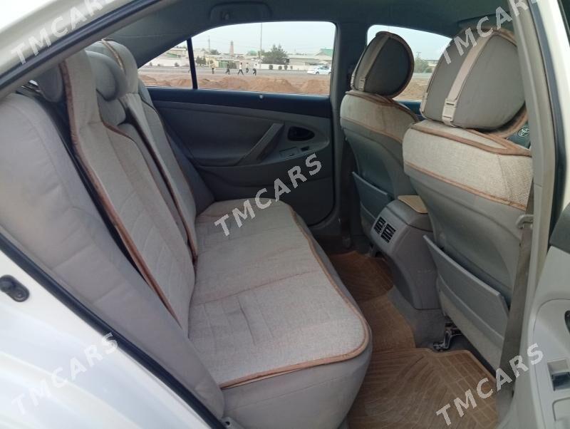 Toyota Camry 2010 - 132 000 TMT - Теджен - img 10