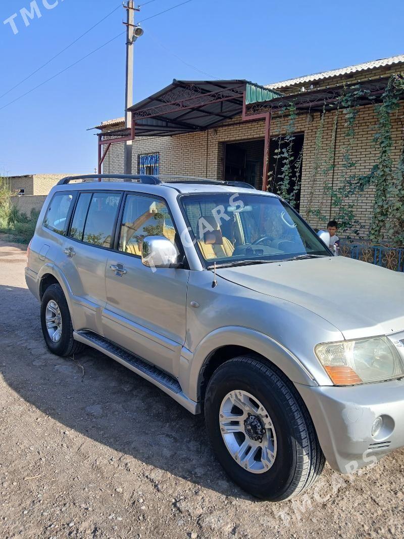 Mitsubishi Pajero 2005 - 130 000 TMT - Дянев - img 3