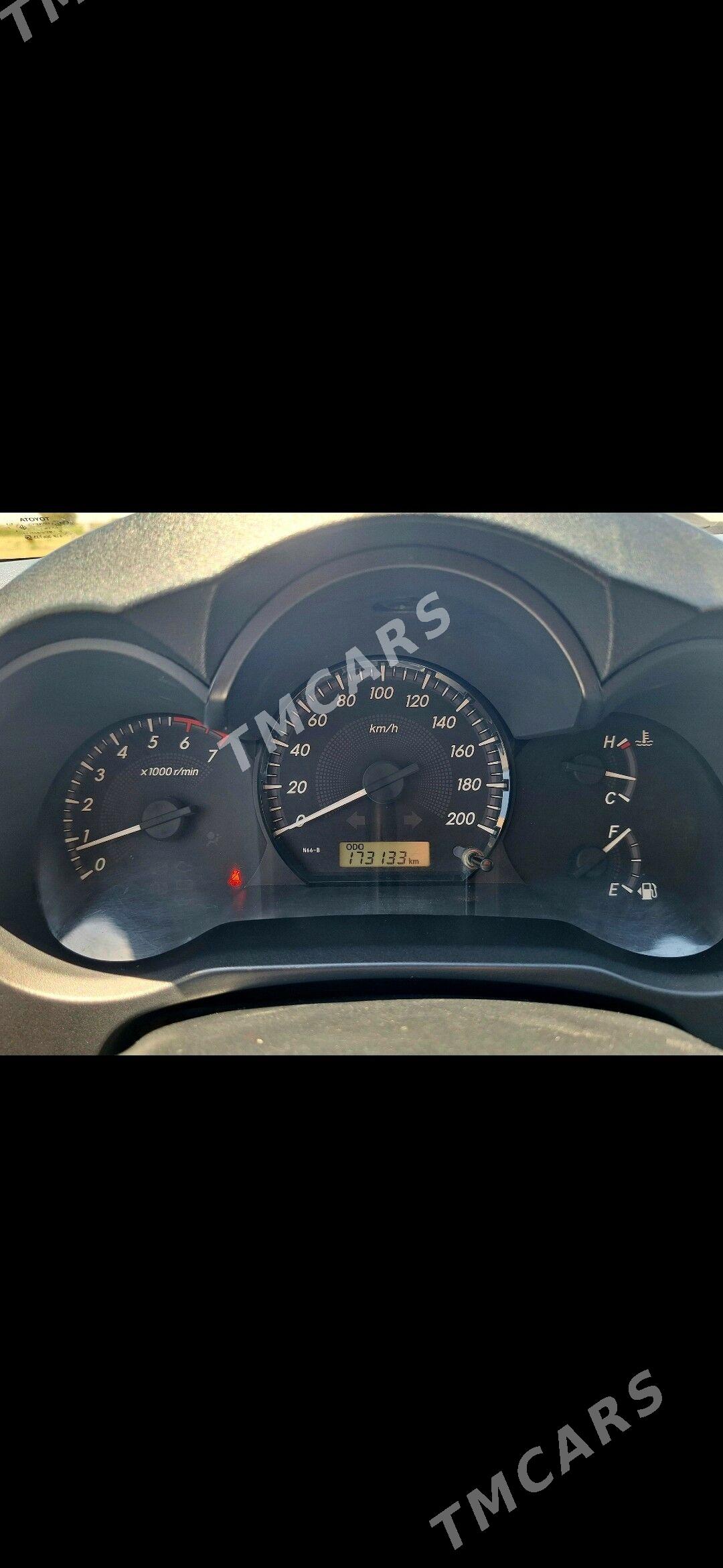 Toyota Hilux 2014 - 390 000 TMT - Мары - img 10