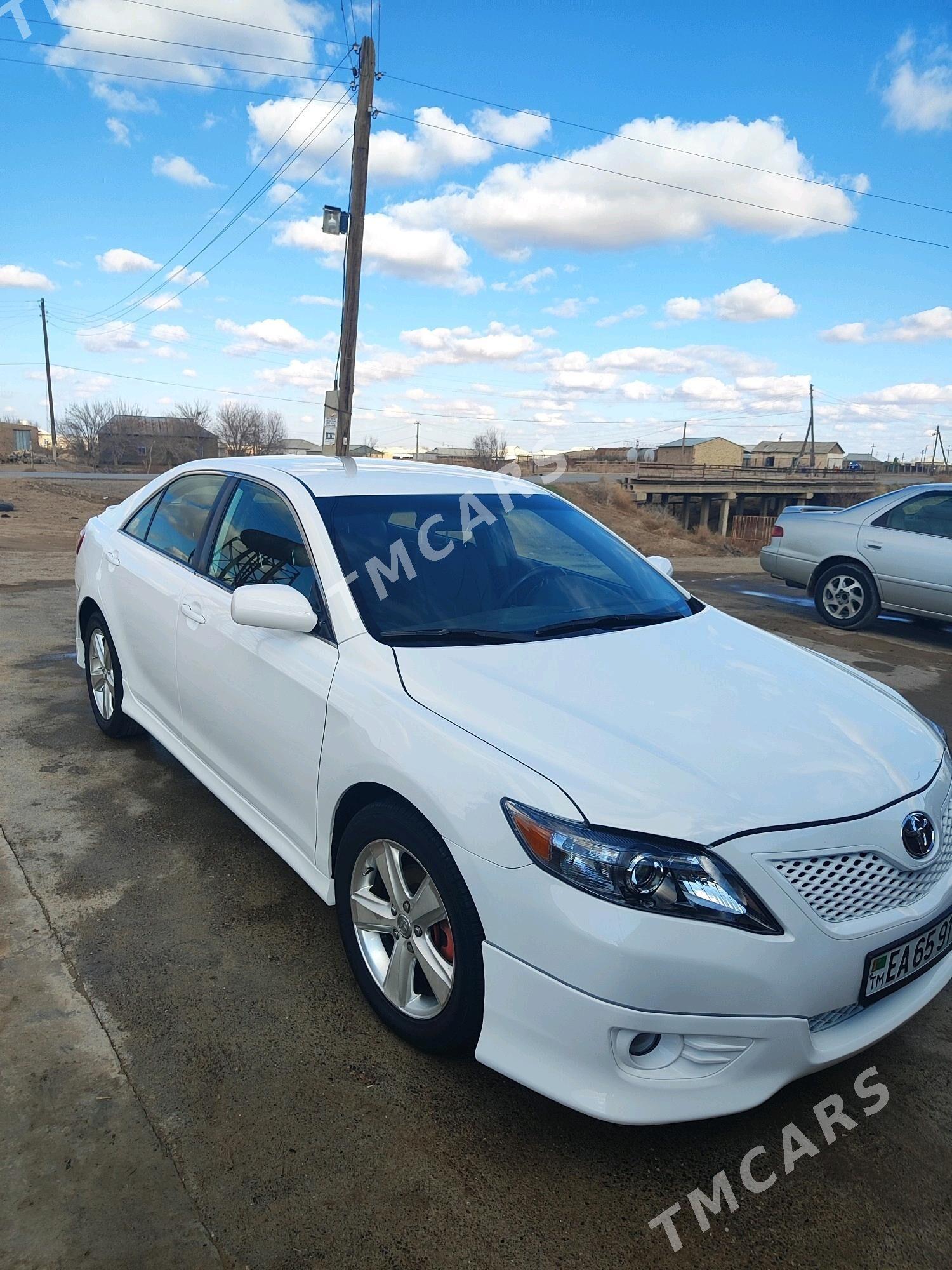 Toyota Camry 2009 - 170 000 TMT - Анев - img 2