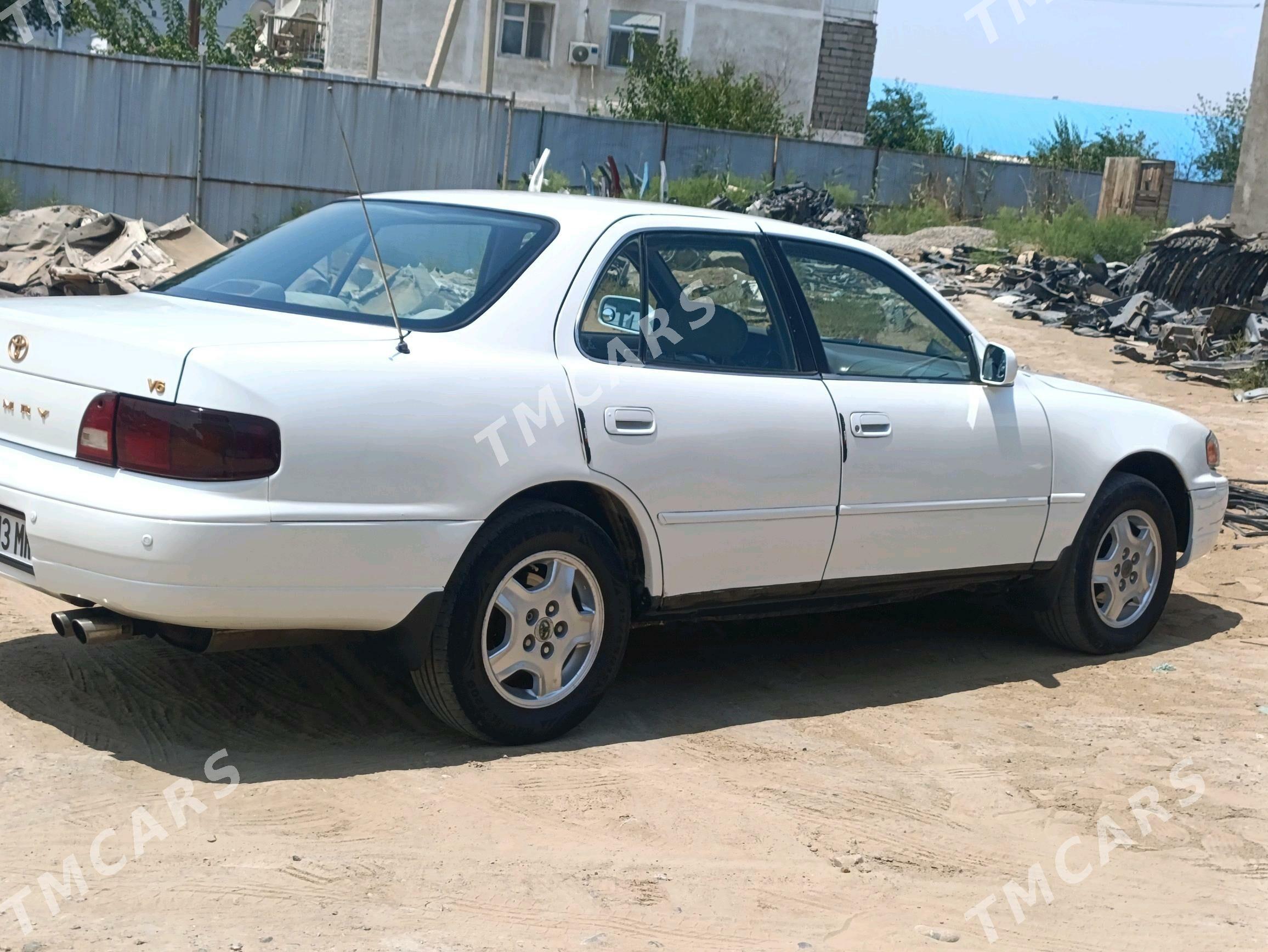Toyota Camry 1995 - 90 000 TMT - Mary - img 4