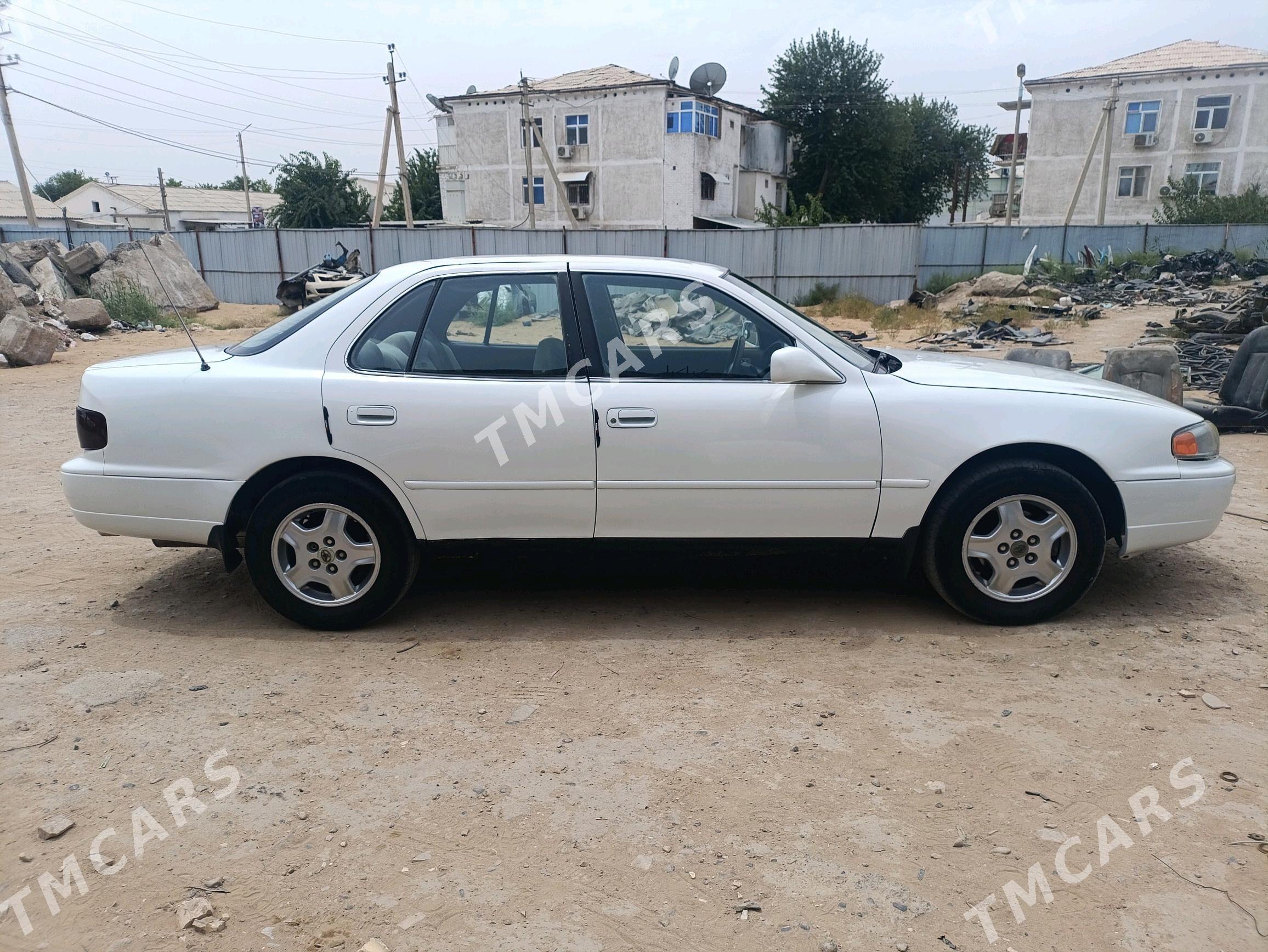 Toyota Camry 1995 - 90 000 TMT - Mary - img 9
