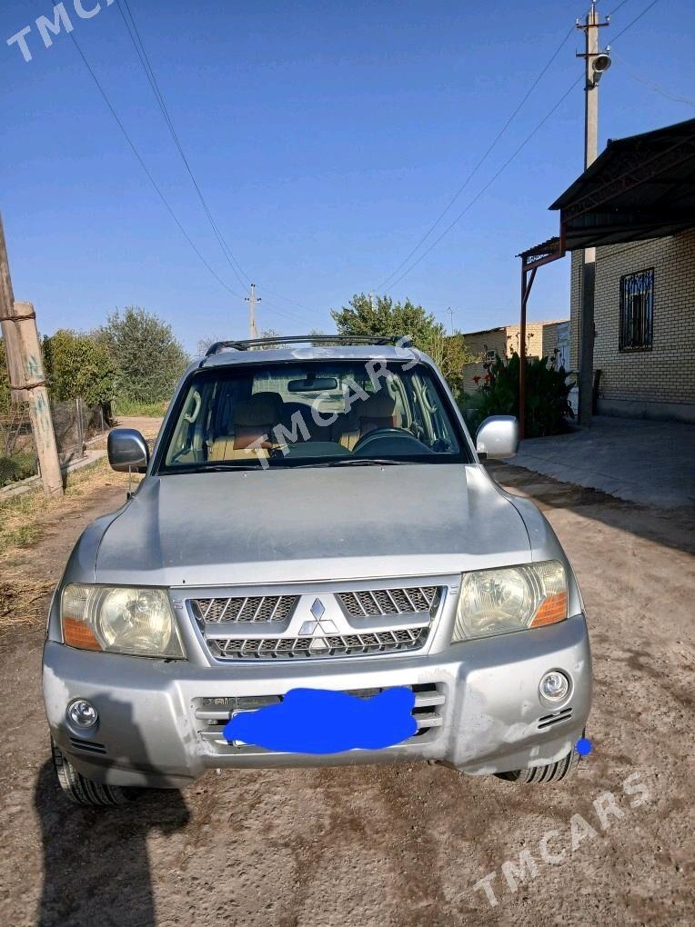 Mitsubishi Pajero 2005 - 130 000 TMT - Дянев - img 4