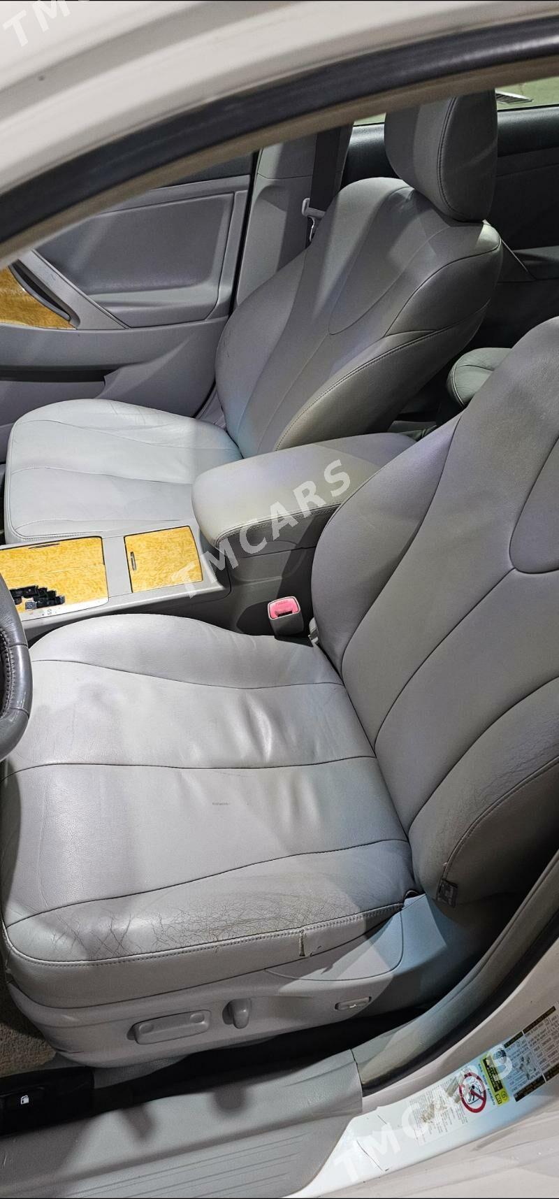 Toyota Camry 2010 - 160 000 TMT - Байрамали - img 6