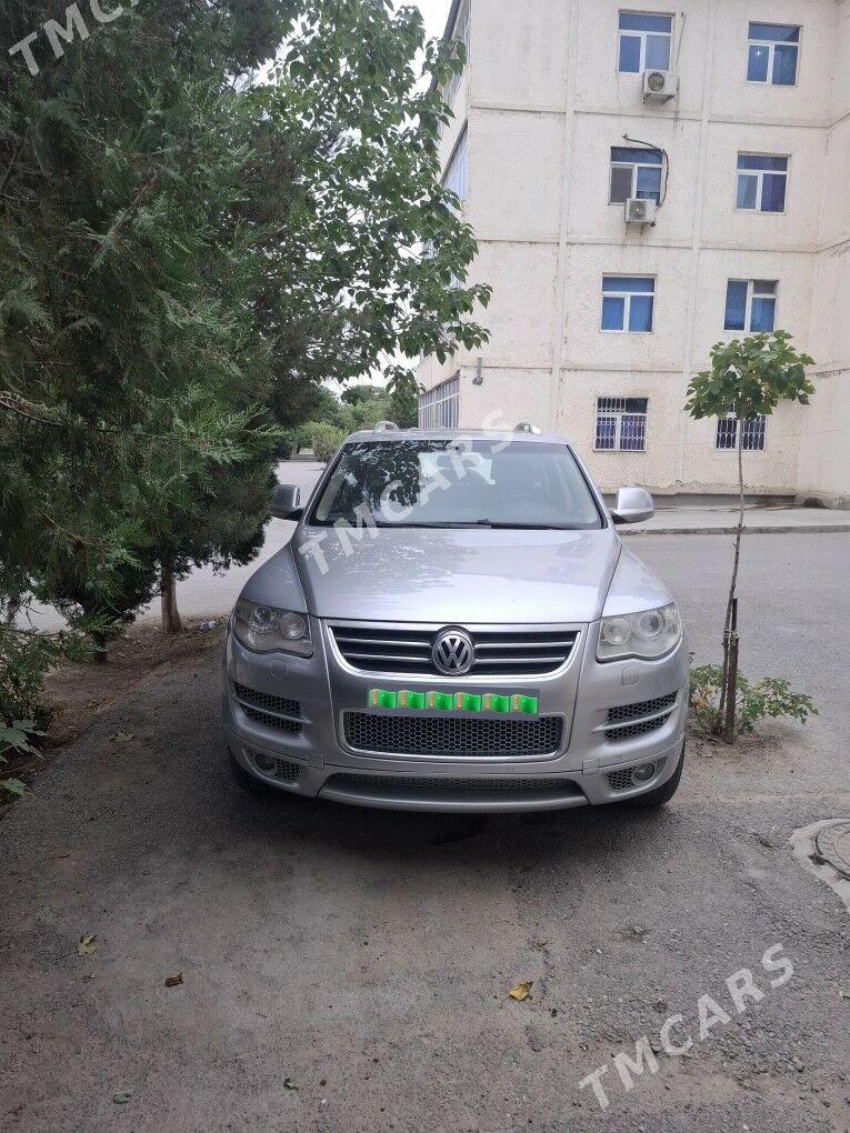Volkswagen Touareg 2009 - 300 000 TMT - Бузмеин ГРЭС - img 2