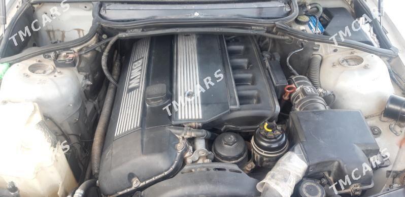 BMW E46 1999 - 85 000 TMT - Балканабат - img 3