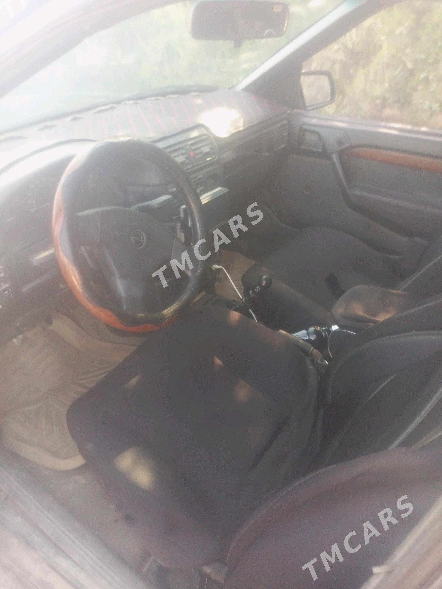 Opel Vectra 1992 - 32 000 TMT - Шабатский этрап - img 3