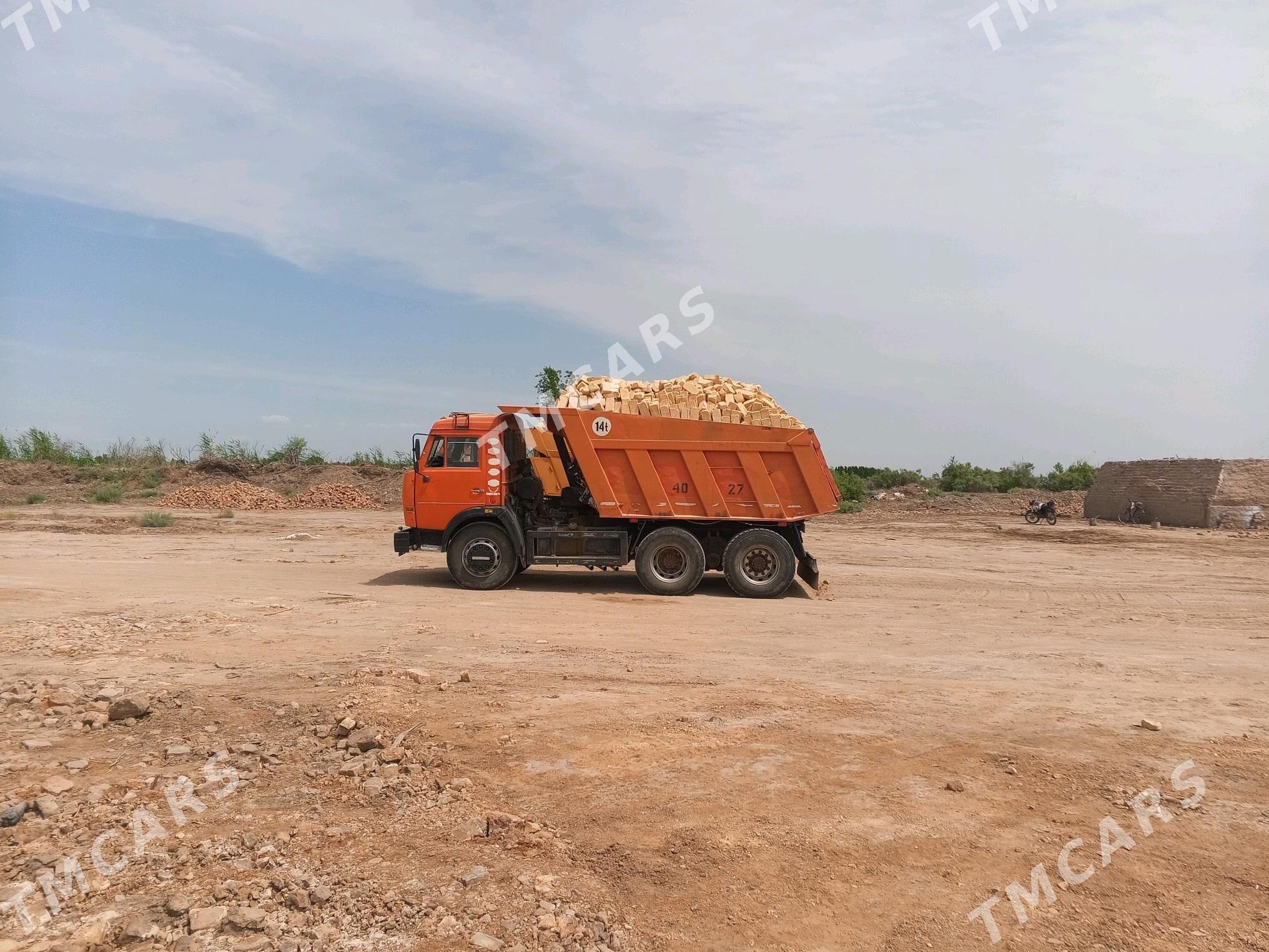 Kamaz 6520 2002 - 200 000 TMT - Дашогуз - img 3