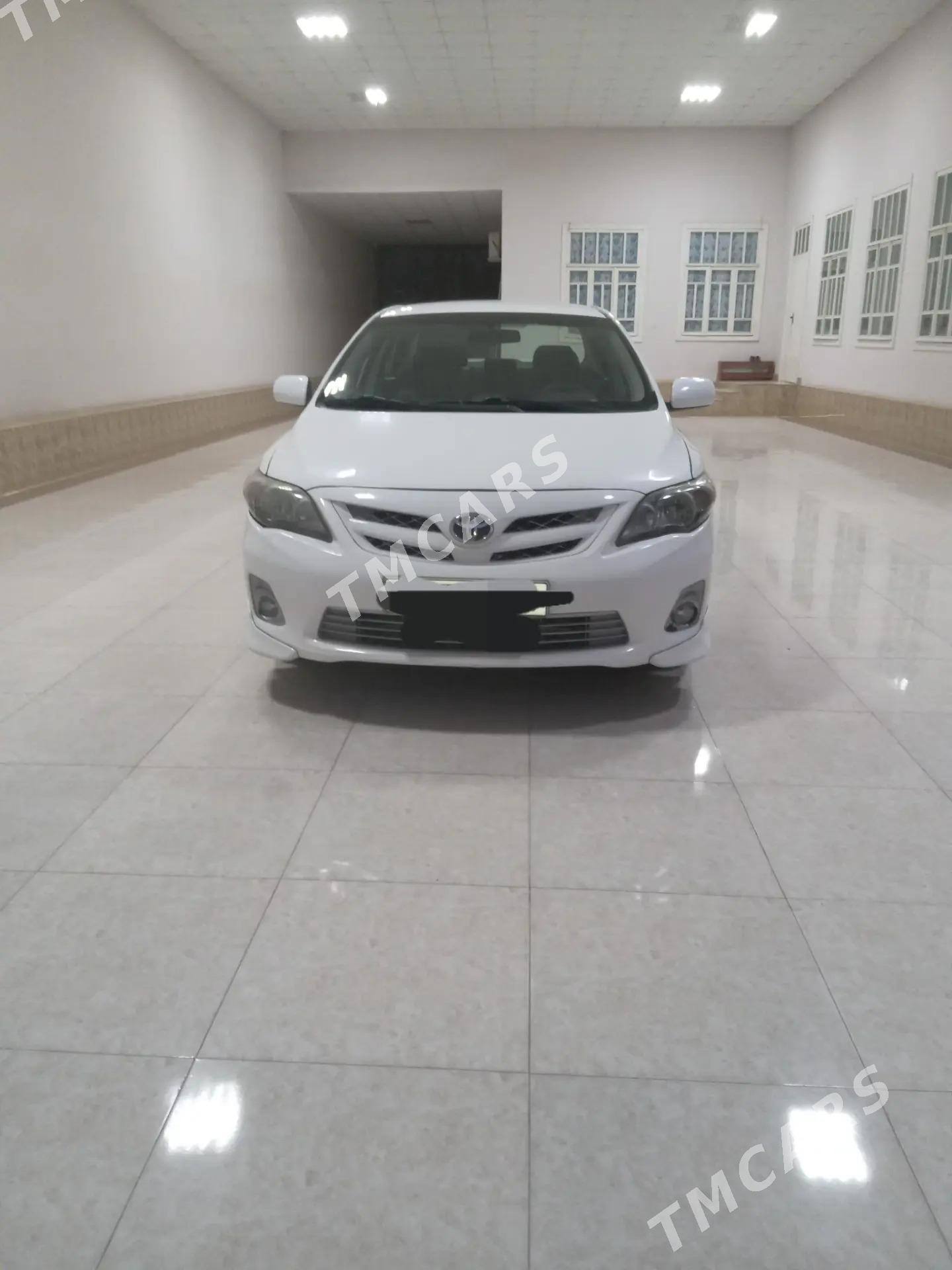 Toyota Corolla 2012 - 165 000 TMT - Туркменабат - img 2
