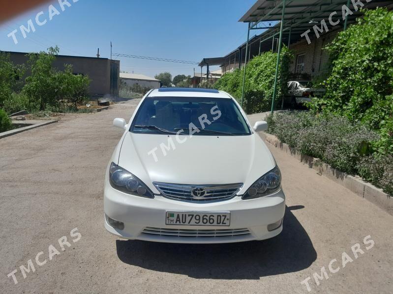 Toyota Camry 2004 - 190 000 TMT - Дашогуз - img 6